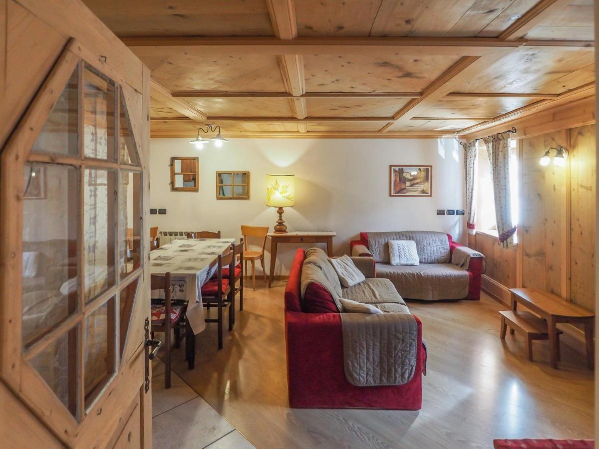 Casa Cristina Apartment Campitello di Fassa Bagian luar foto
