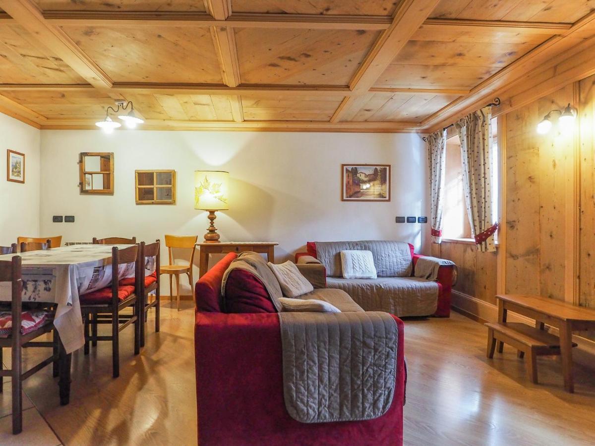 Casa Cristina Apartment Campitello di Fassa Bagian luar foto